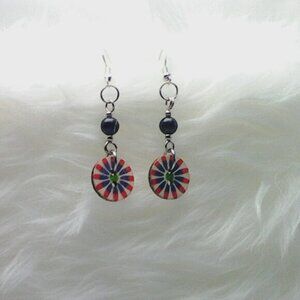 No. 1267 Pretty handmade earrings with half-inch diameter buttons
